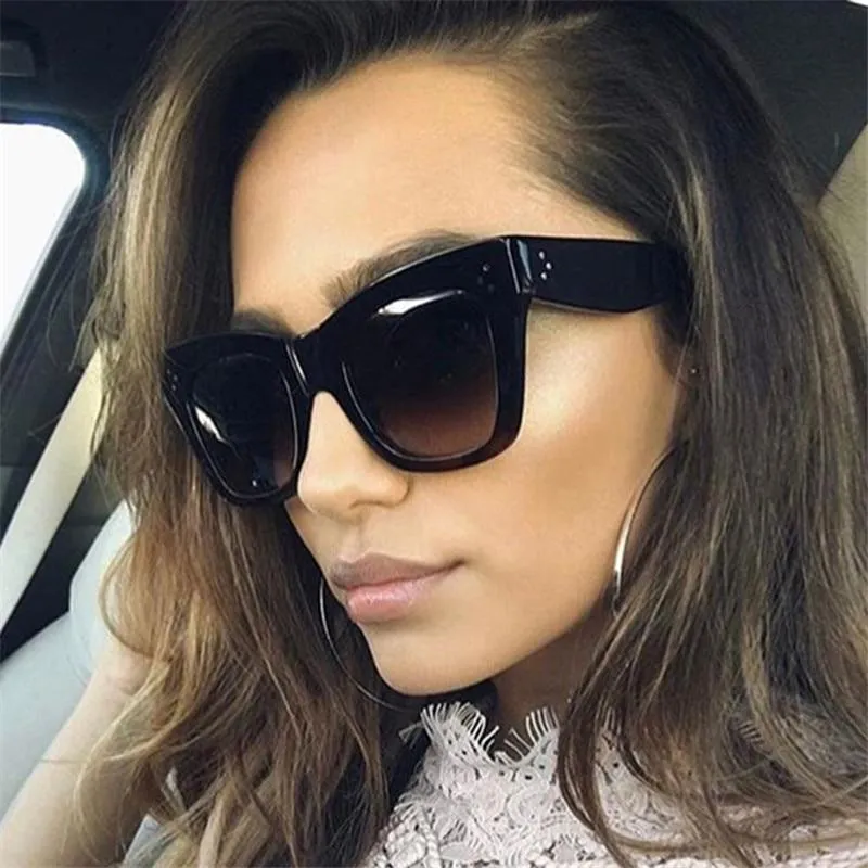 Bold Frame Classic Cat Eye Sunglasses