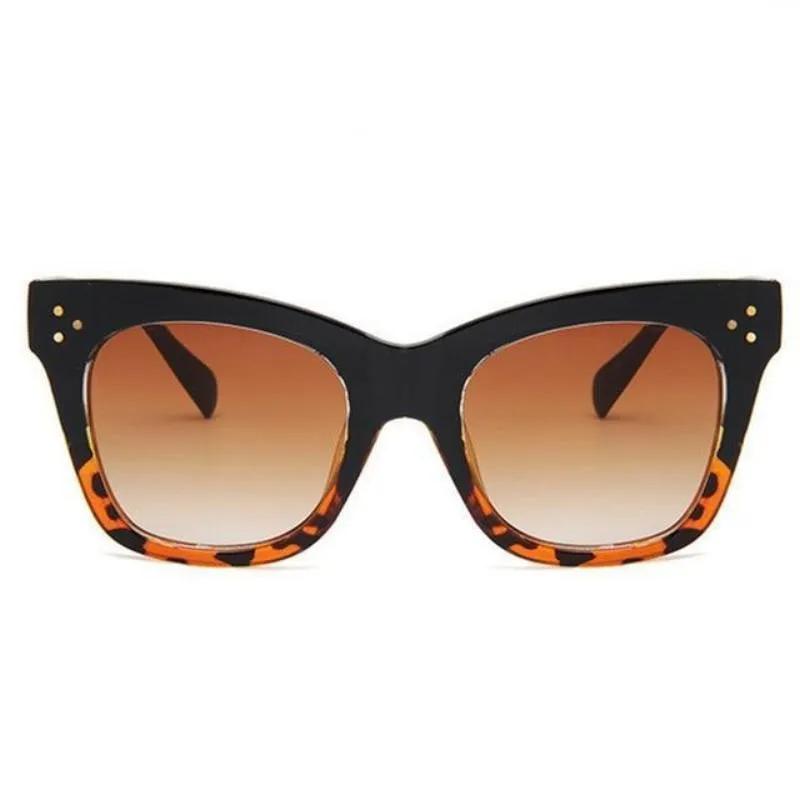 Bold Frame Classic Cat Eye Sunglasses